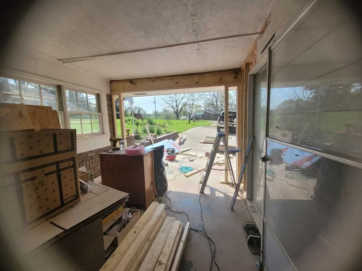 Air movers and dehumidifier for Water Mitigation Services in Lampasas